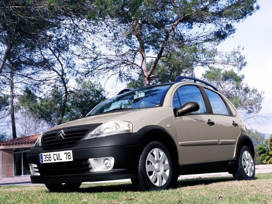  Citroen C3 XTR 2004 года  (фото 8 из 12)
